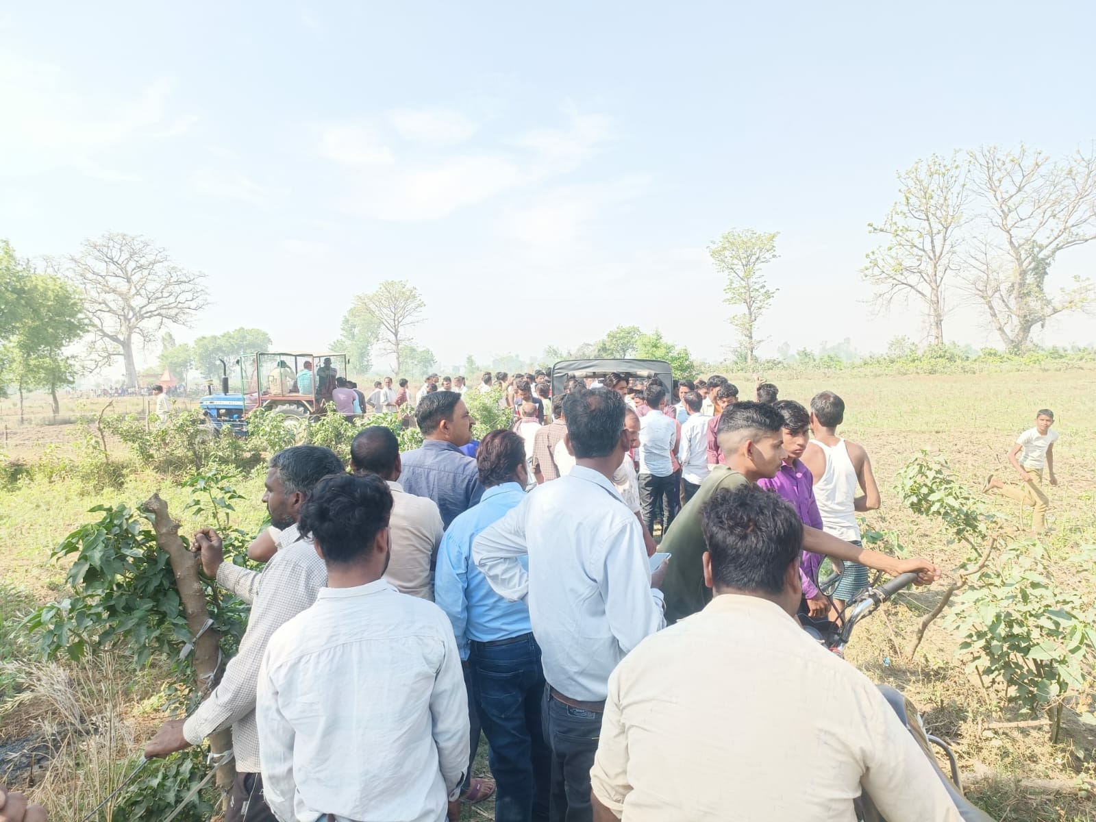 बाघ हमले में घायल शशिकांत। बाघ हमले में घायल शशिकांत।