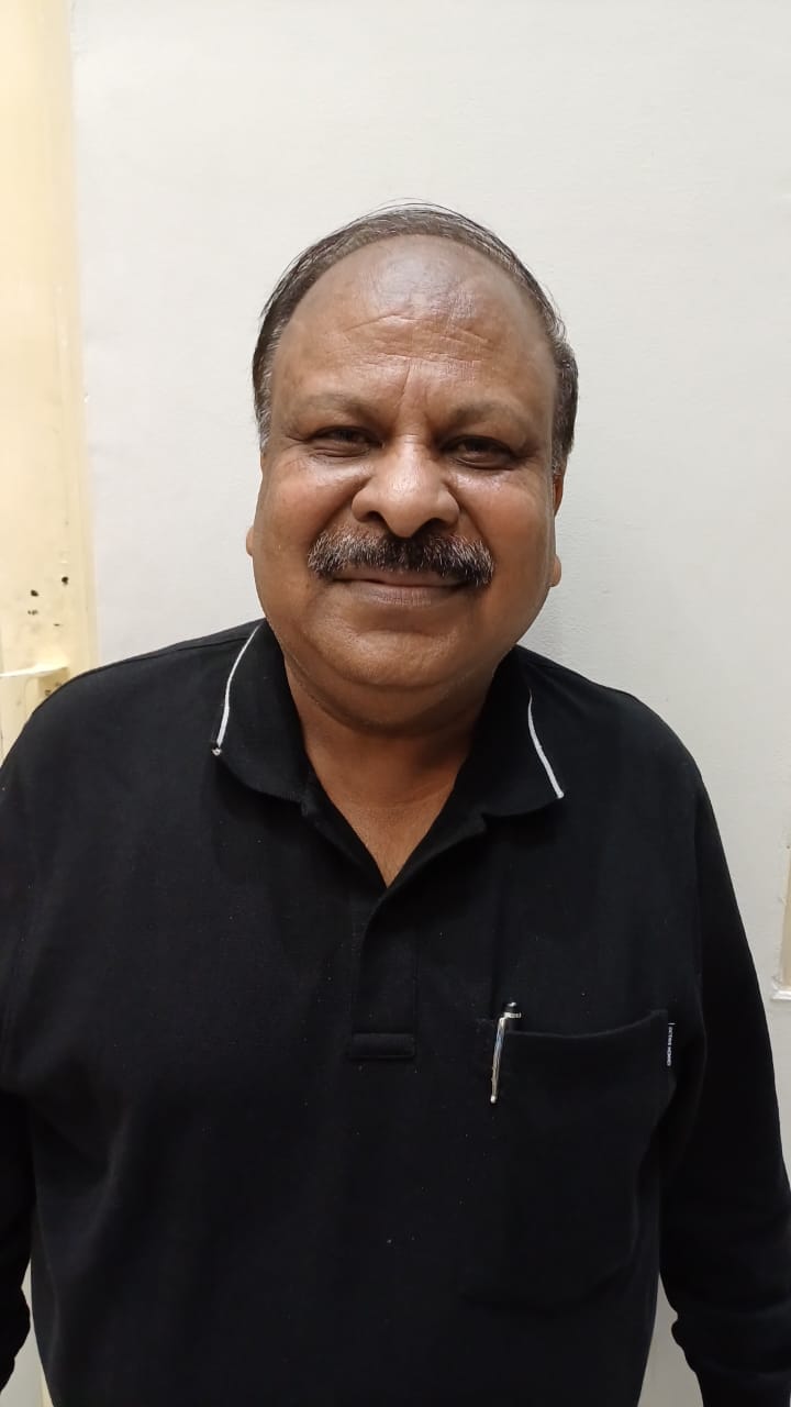 छावनी के फीनिक्स क्लब में चुनाव के दौरान मतदान करने पहुंचे सदस्यों की भीड़: संवाद छावनी के फीनिक्स क्लब में चुनाव के दौरान मतदान करने पहुंचे सदस्यों की भीड़: संवाद