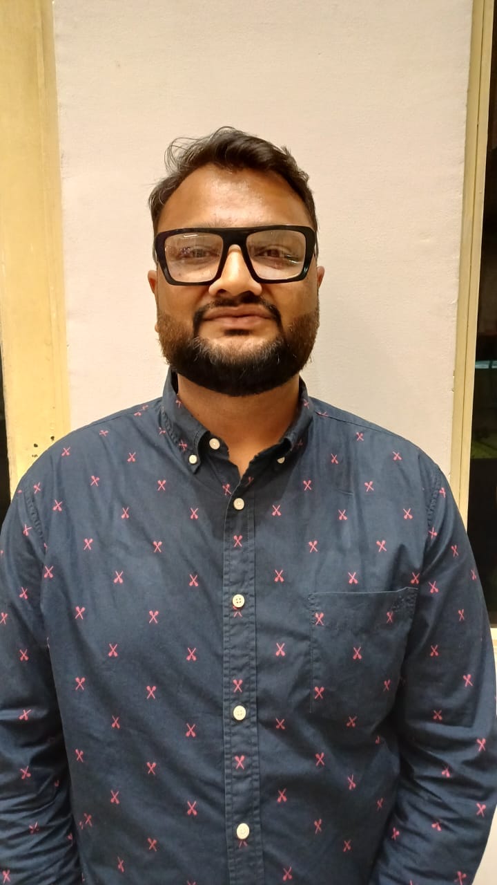 छावनी के फीनिक्स क्लब में चुनाव के दौरान मतदान करने पहुंचे सदस्यों की भीड़: संवाद छावनी के फीनिक्स क्लब में चुनाव के दौरान मतदान करने पहुंचे सदस्यों की भीड़: संवाद