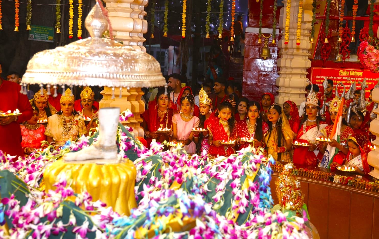 कुरुक्षेत्र। नवरात्रों के चलते में सजा मां का दरबार। संवाद कुरुक्षेत्र। नवरात्रों के चलते में सजा मां का दरबार। संवाद