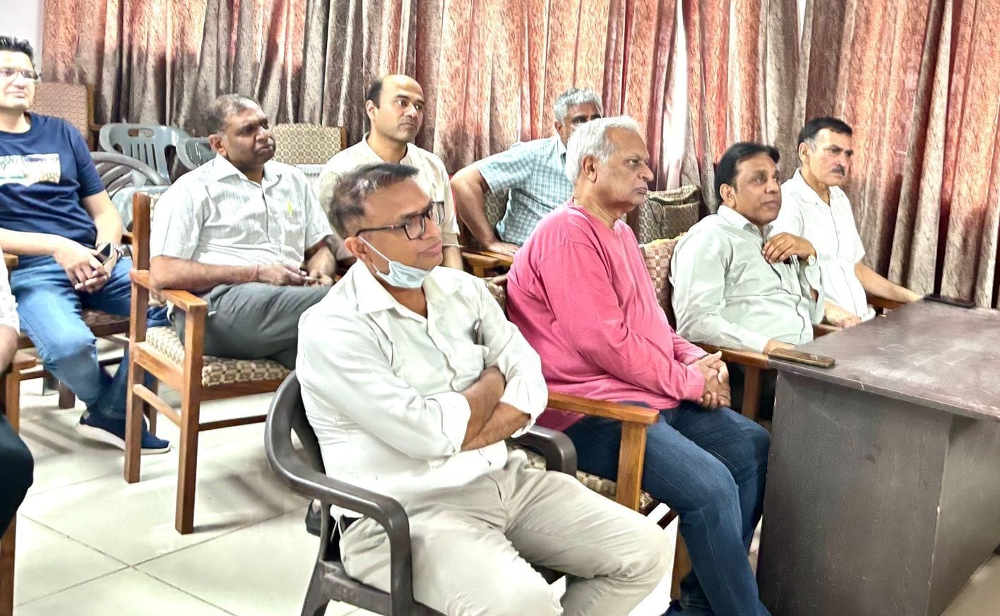 15जेएनडी23: जिला प्रशिक्षण केंद्र पर मिटिंग में भाग लेते निजी अस्पताल संचालक। संवाद 15जेएनडी23: जिला प्रशिक्षण केंद्र पर मिटिंग में भाग लेते निजी अस्पताल संचालक। संवाद