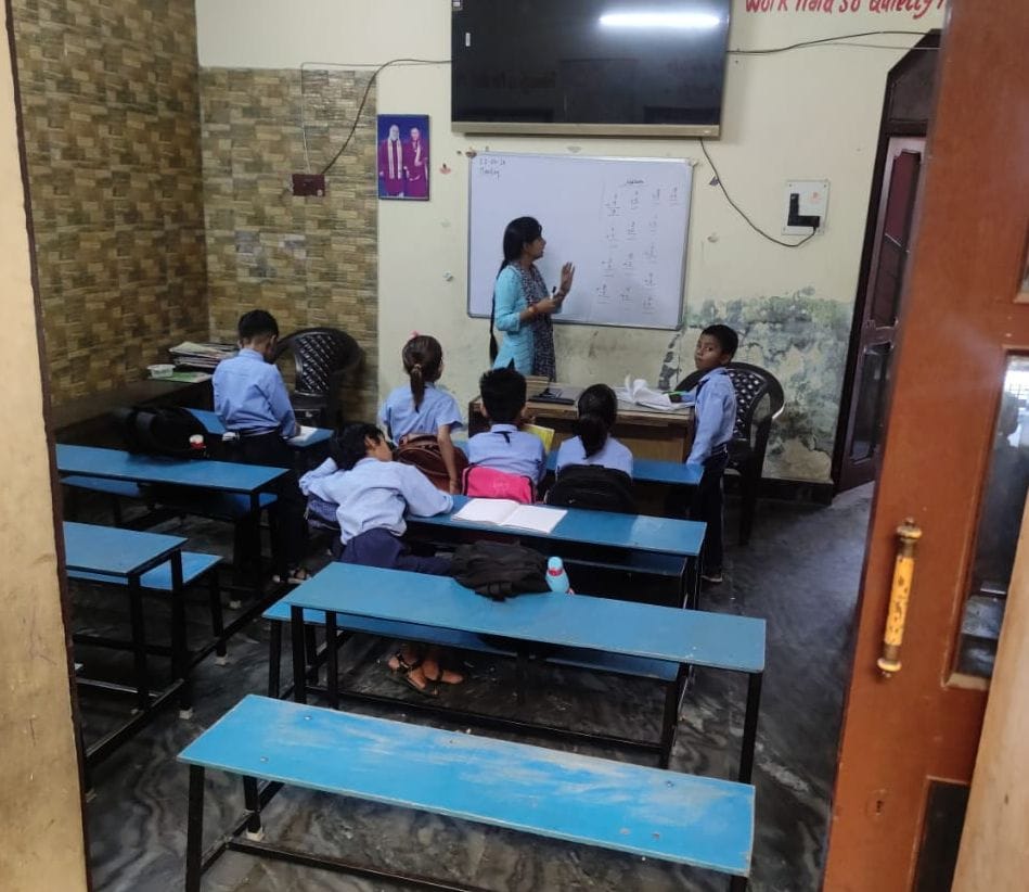 22जेएनडी17: सफीदों के एक स्कूल का फोटो जहां पर अग्रिशमन विभाग की टीम ने सोमवार को सेफ्टी उपकरणो 22जेएनडी17: सफीदों के एक स्कूल का फोटो जहां पर अग्रिशमन विभाग की टीम ने सोमवार को सेफ्टी उपकरणो