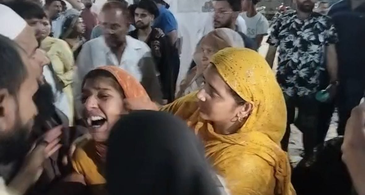 मृतक की मां विलाप करती हुई:संवाद मृतक की मां विलाप करती हुई:संवाद
