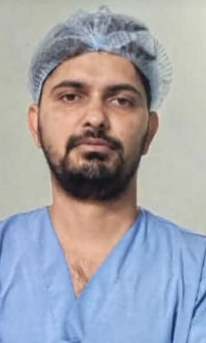 अटल कैंसर केयर केंद्र में होंठ के कैंसर का ऑप्रेशन होने के बाद दाखिल मरीज