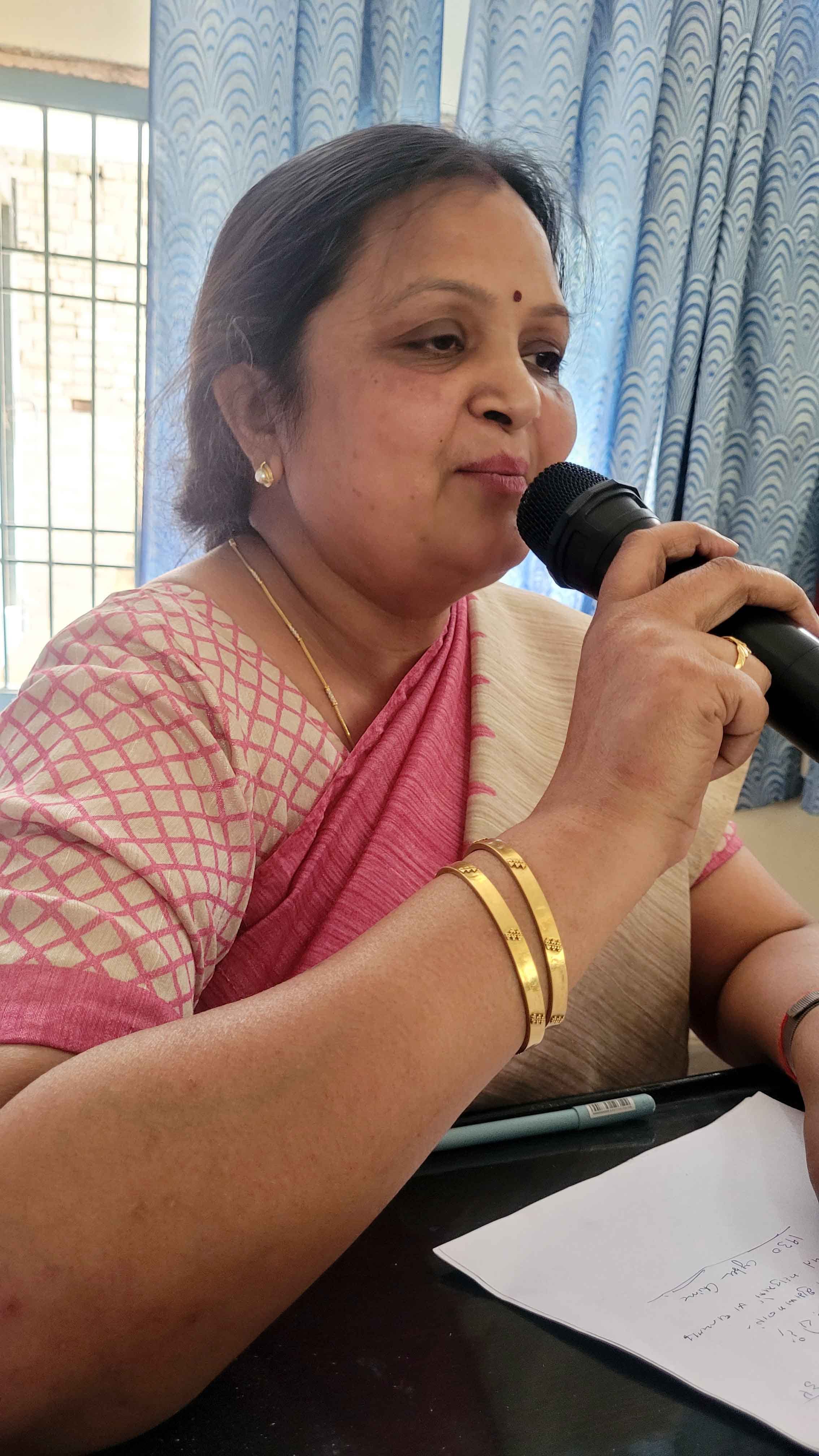 कुरुक्षेत्र। अमर उजाला फाउंडेशन की ओर से आयोजित कार्यक्रम में हिस्ता लेतीं छात्राएं। कुरुक्षेत्र। अमर उजाला फाउंडेशन की ओर से आयोजित कार्यक्रम में हिस्ता लेतीं छात्राएं।