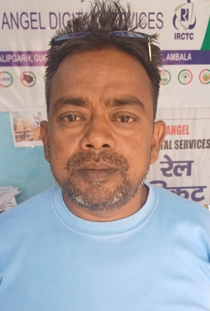 दयालबाग से बब्याल की ओर जाने वाली सड़क की खस्ताहालत दयालबाग से बब्याल की ओर जाने वाली सड़क की खस्ताहालत