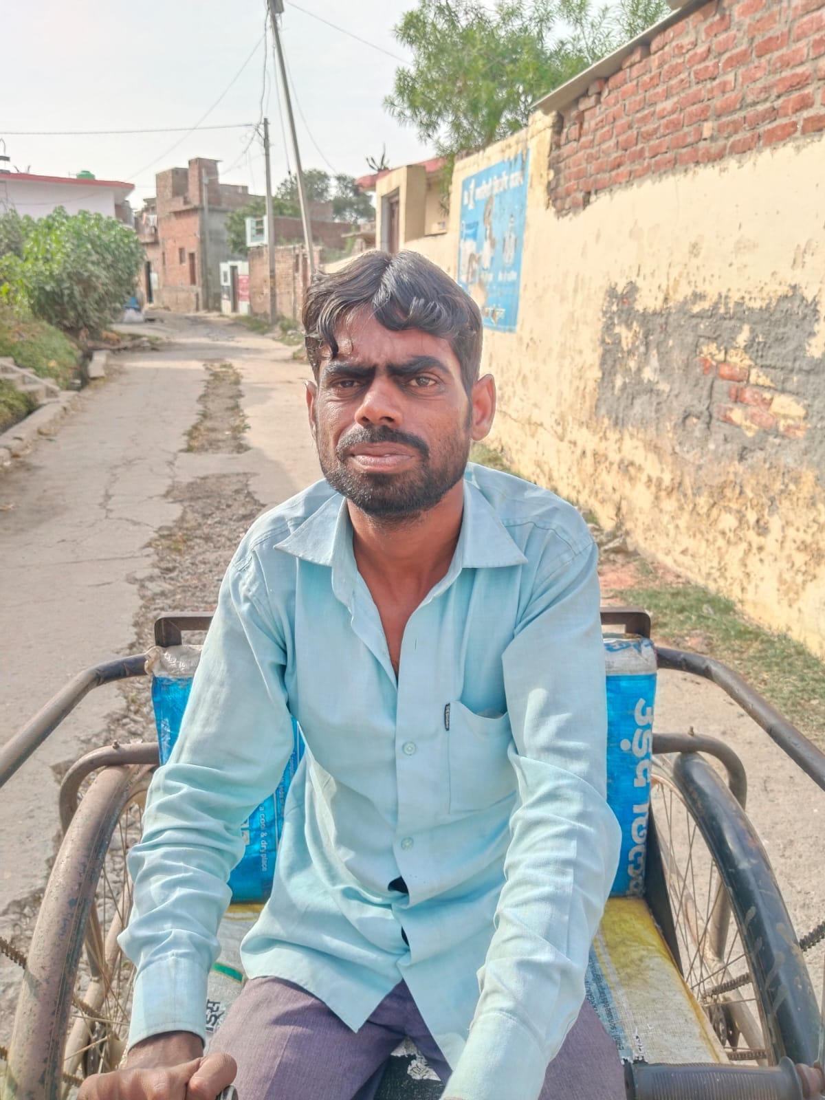 गजरौला में पाइप लाइन डालने के बाद नही किया समतल । संवाद गजरौला में पाइप लाइन डालने के बाद नही किया समतल । संवाद