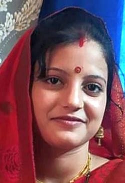 जलालाबाद सीएचसी पर लगी भीड़ व मौजूद पुलिस। संवाद जलालाबाद सीएचसी पर लगी भीड़ व मौजूद पुलिस। संवाद