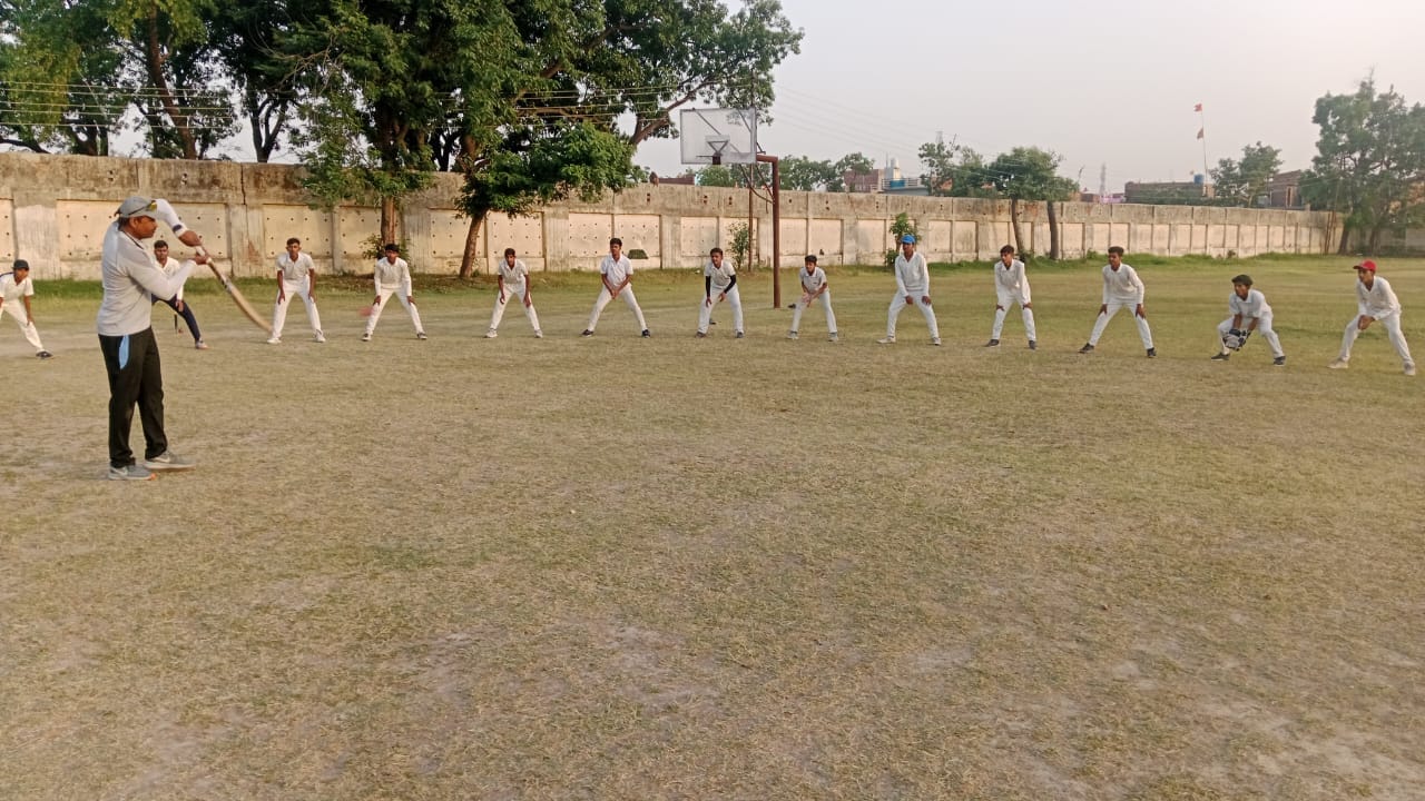 शमित दास, क्रिकेट खिलाड़ी