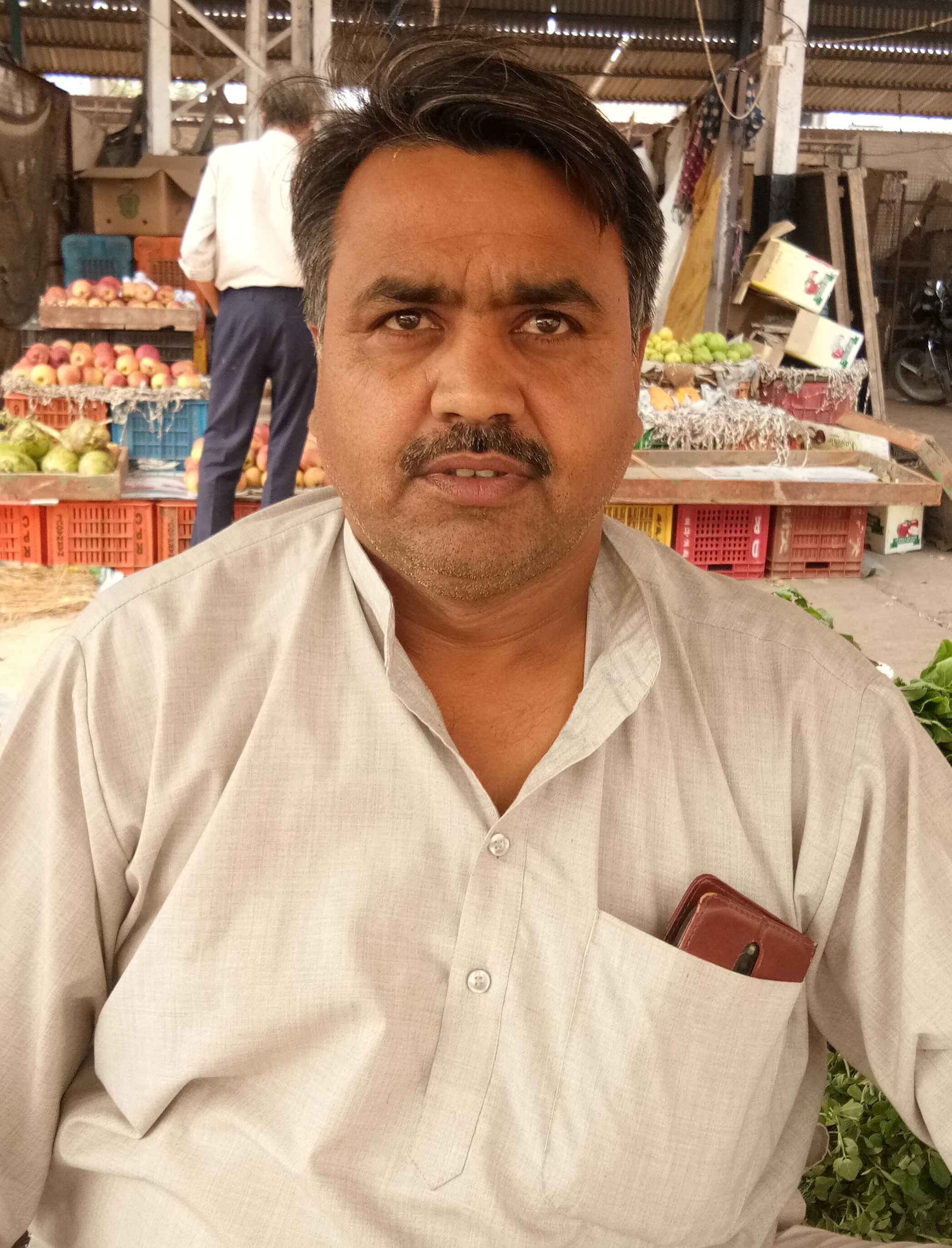 फोटो संख्या:51- रेलवे रोड पर लगा जाम--स्रोत--संवाद फोटो संख्या:51- रेलवे रोड पर लगा जाम--स्रोत--संवाद