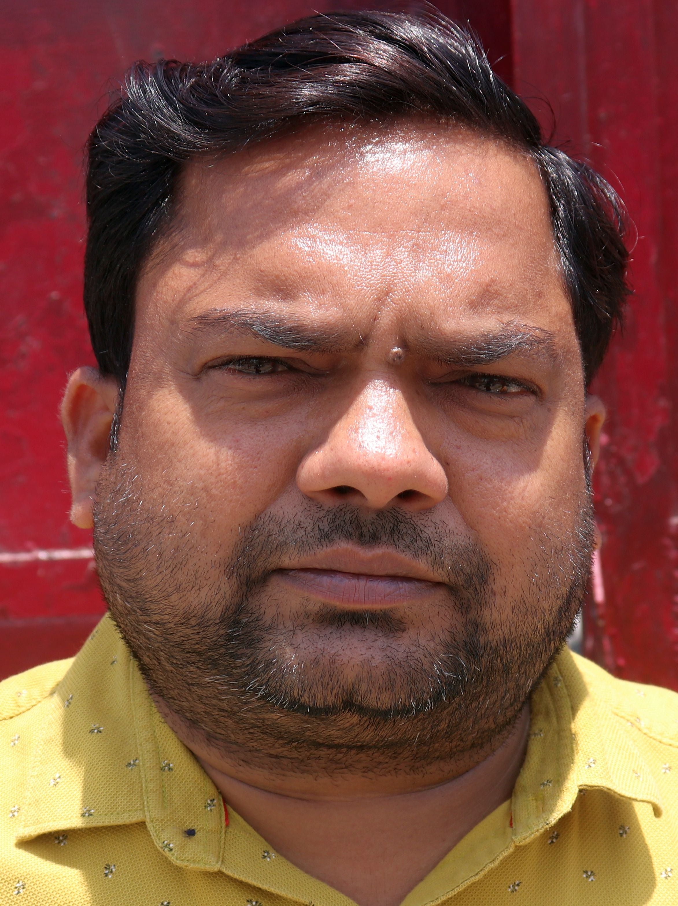 रेलवे कॉलोनी की जर्जर छत। संवाद रेलवे कॉलोनी की जर्जर छत। संवाद