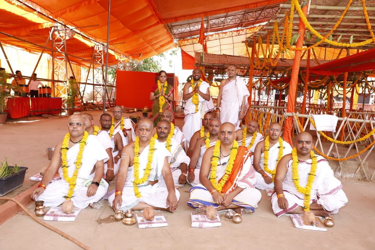 श्री महाकालेश्वर मंदिर मे सुवृष्टि की कामना को लेकर शुरू हुआ 6 दिवसीय अग्निष्टोम सोमयाग अनुष्ठा