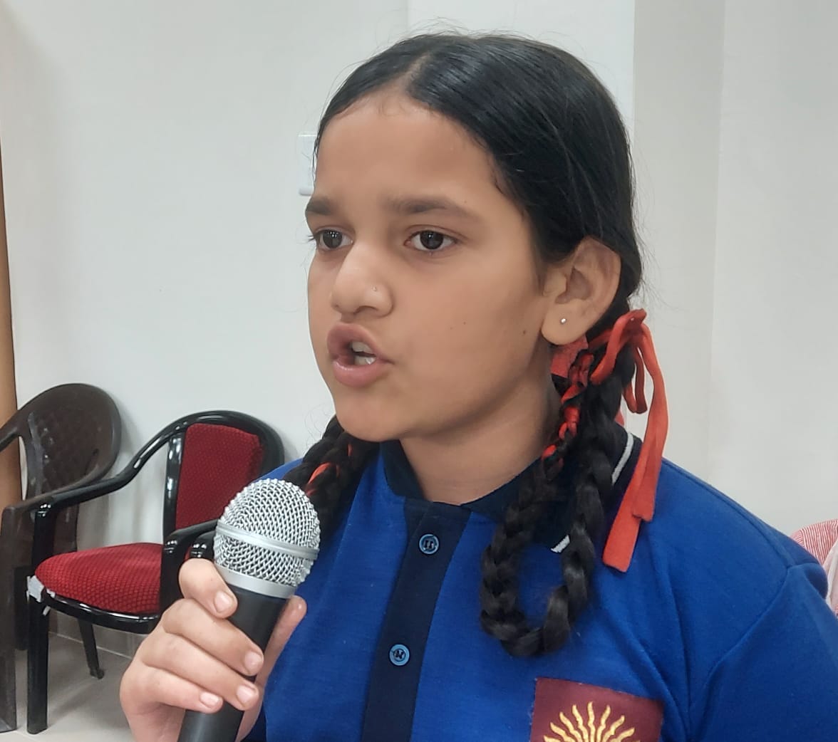 केवी स्कूल सलोह की छात्रा अर्शिता।संवाद