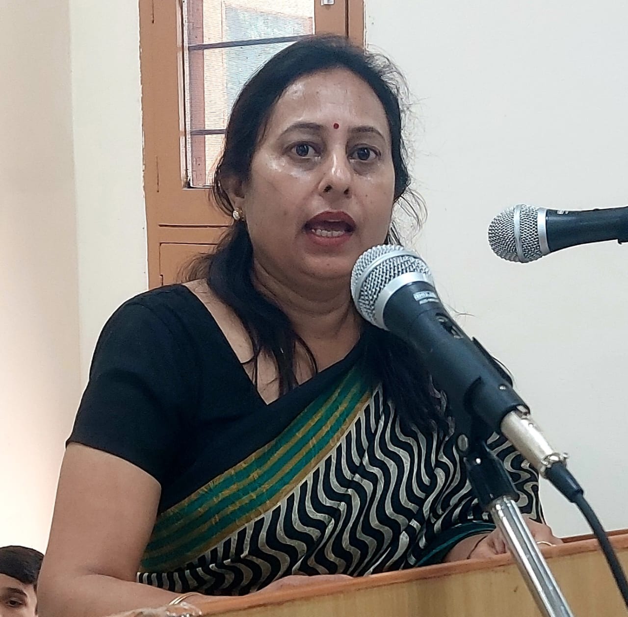 केवी स्कूल सलोह की छात्रा अर्शिता।संवाद