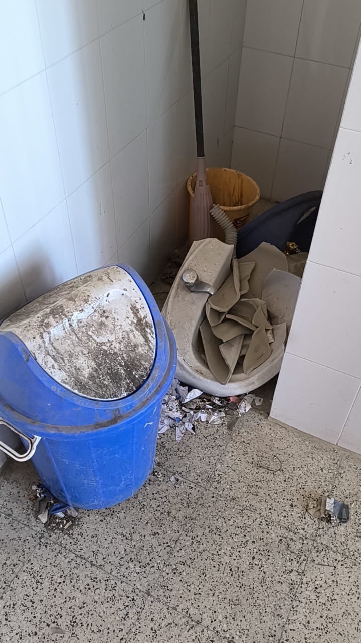 महाविद्यालय संगड़ाह में सफाई व्यवस्था की पोल खोलती तस्वीरें। संवाद महाविद्यालय संगड़ाह में सफाई व्यवस्था की पोल खोलती तस्वीरें। संवाद