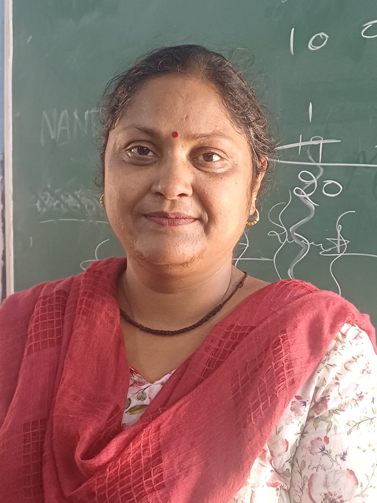 सुनीता सैनी, शिक्षिका ।