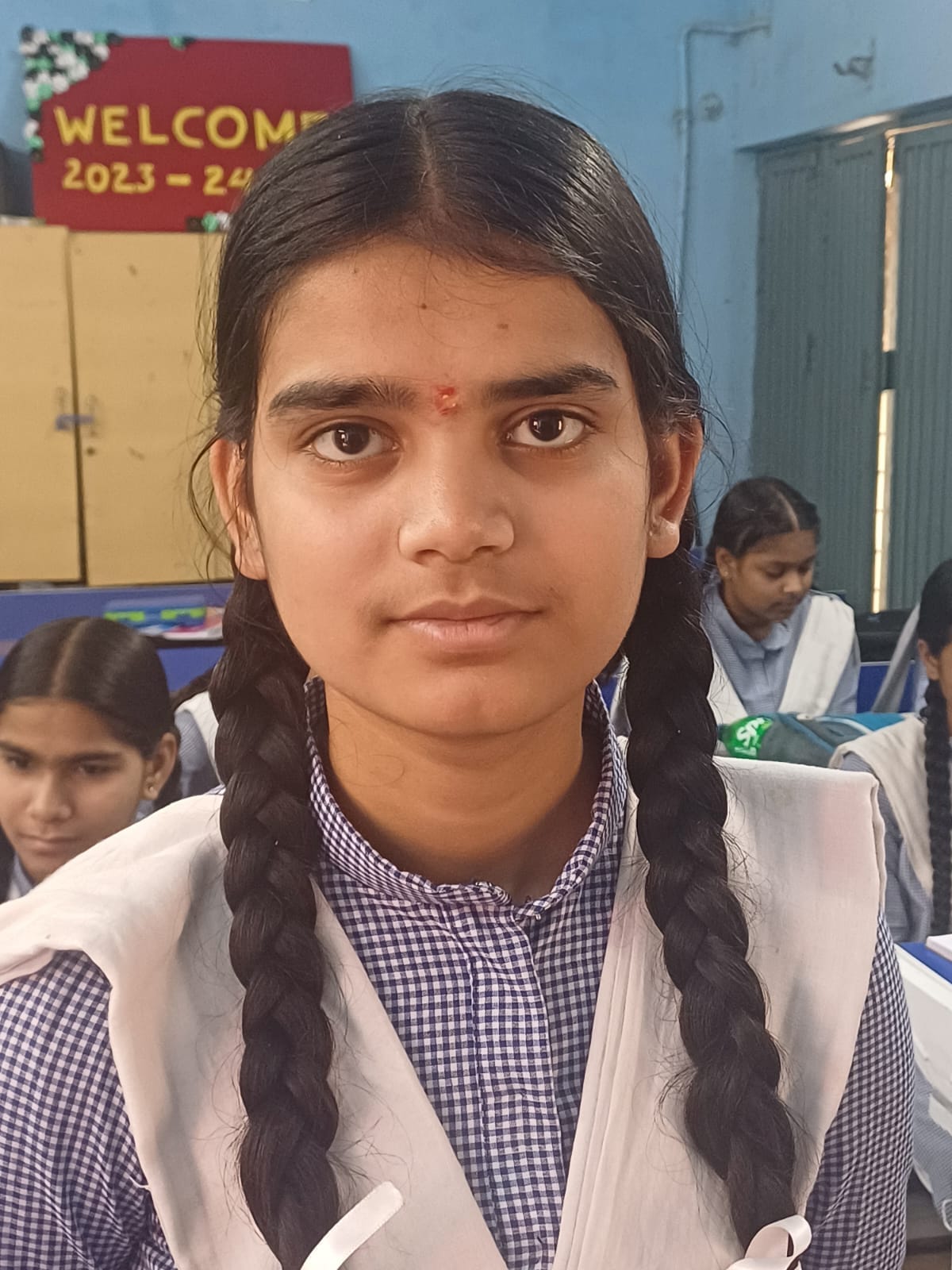 सुनीता सैनी, शिक्षिका ।
