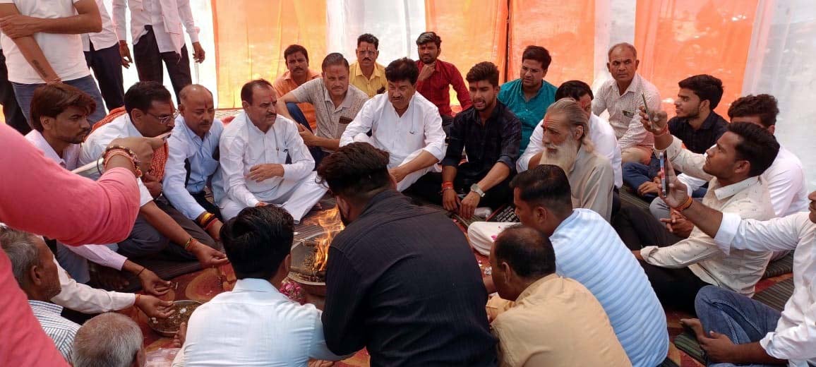 शहर में महाराणा प्रताप की जयंती पर निकाली गई शोभायात्रा में शामिल क्षत्रिय समाज के लोग। संवाद शहर में महाराणा प्रताप की जयंती पर निकाली गई शोभायात्रा में शामिल क्षत्रिय समाज के लोग। संवाद