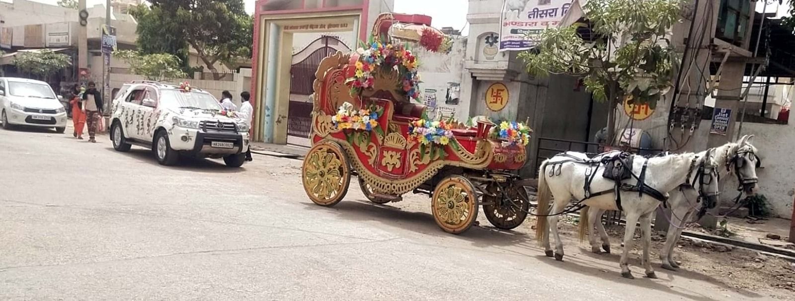 10जेएनडी08 : अक्षय तृतीया पर जयंती देवी मंदिर में हवन-यज्ञ करते श्रद्धालु। संवाद 10जेएनडी08 : अक्षय तृतीया पर जयंती देवी मंदिर में हवन-यज्ञ करते श्रद्धालु। संवाद