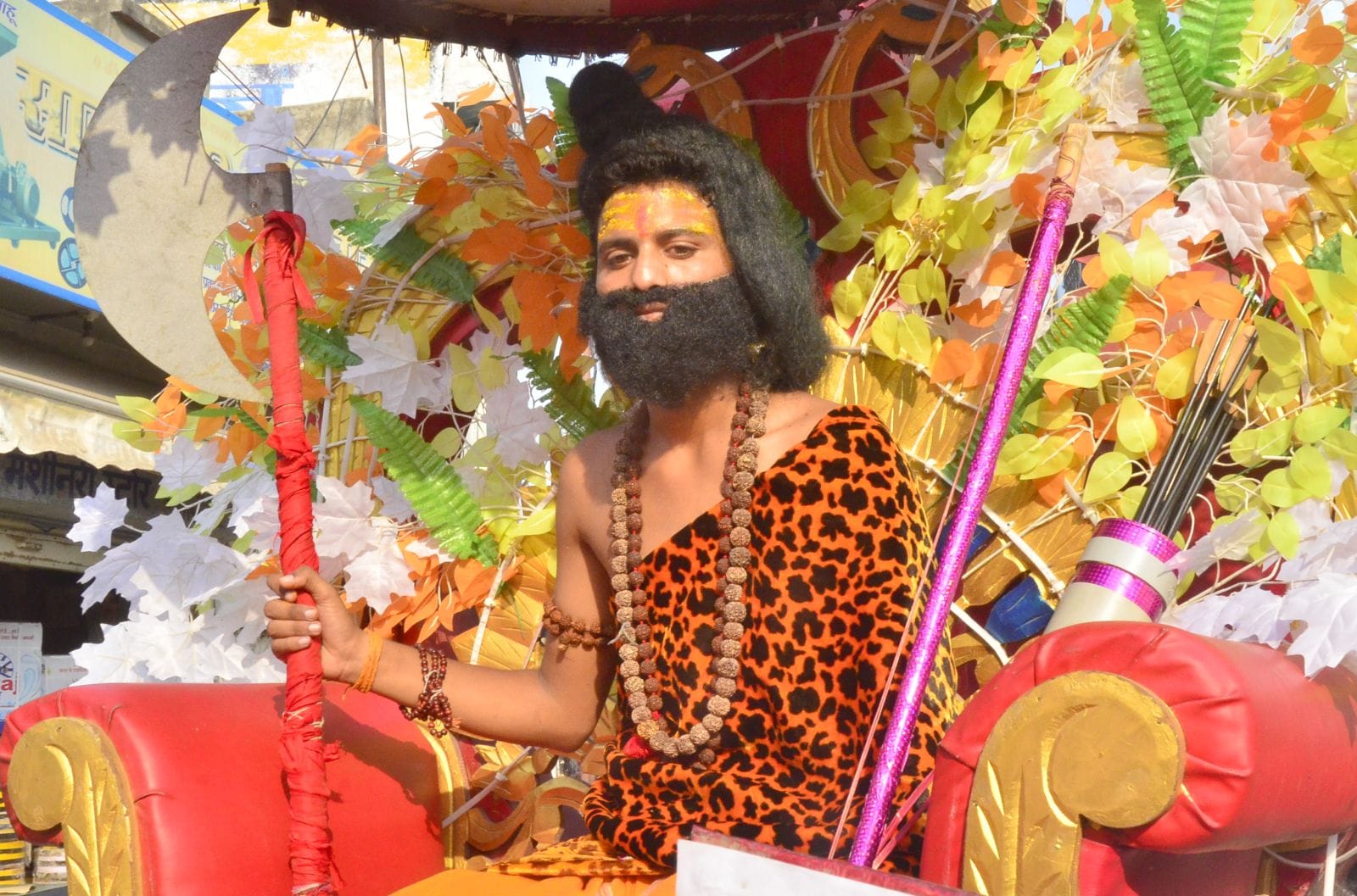 बिसौली में भगवान परशुराम जयंती पर हवन में आहुति देते विप्रजन। संवाद बिसौली में भगवान परशुराम जयंती पर हवन में आहुति देते विप्रजन। संवाद