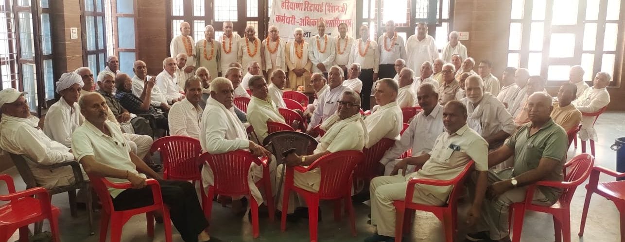 11जेएनडी06 : नई कार्यकारिणी का स्वागत करते रिटायर्ड कर्मचारी अधिकारी एसोसिएशन के सदस्य। संवाद 11जेएनडी06 : नई कार्यकारिणी का स्वागत करते रिटायर्ड कर्मचारी अधिकारी एसोसिएशन के सदस्य। संवाद