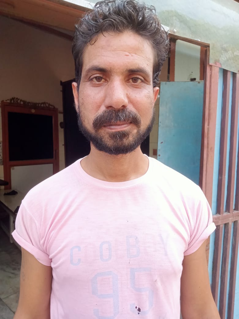 पीलीभीत में शनिवार की सुबह हुई बारिश के बाद नगर पालिका परिषद कार्यालय परिसर में हुआ जलभराव । स पीलीभीत में शनिवार की सुबह हुई बारिश के बाद नगर पालिका परिषद कार्यालय परिसर में हुआ जलभराव । स