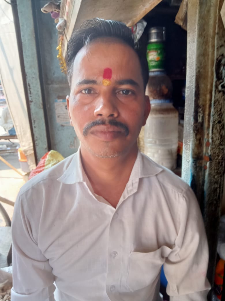 पीलीभीत में शनिवार की सुबह हुई बारिश के बाद नगर पालिका परिषद कार्यालय परिसर में हुआ जलभराव । स पीलीभीत में शनिवार की सुबह हुई बारिश के बाद नगर पालिका परिषद कार्यालय परिसर में हुआ जलभराव । स