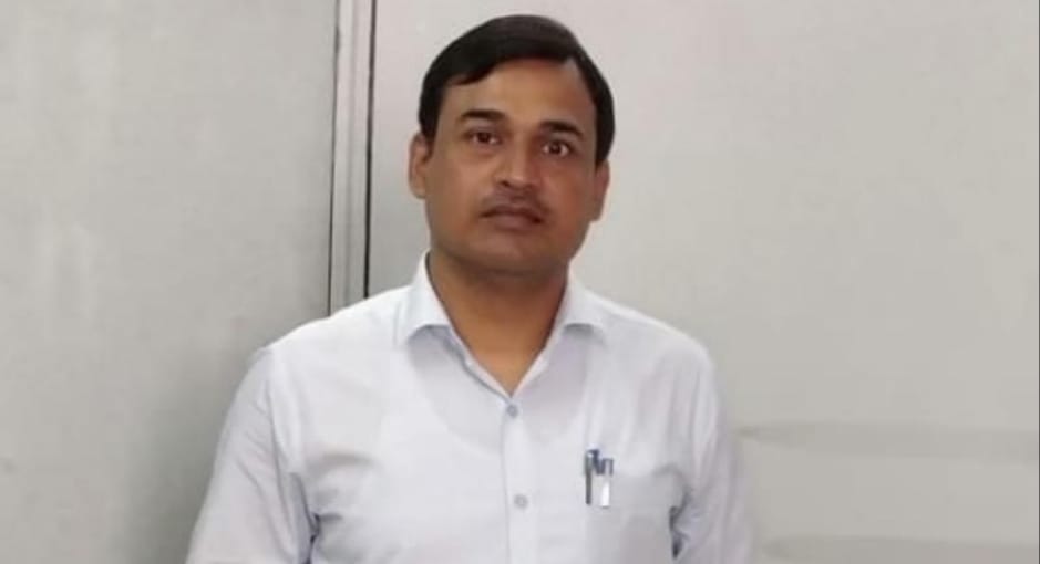 डीईओ उमेश प्रताप सिंह।