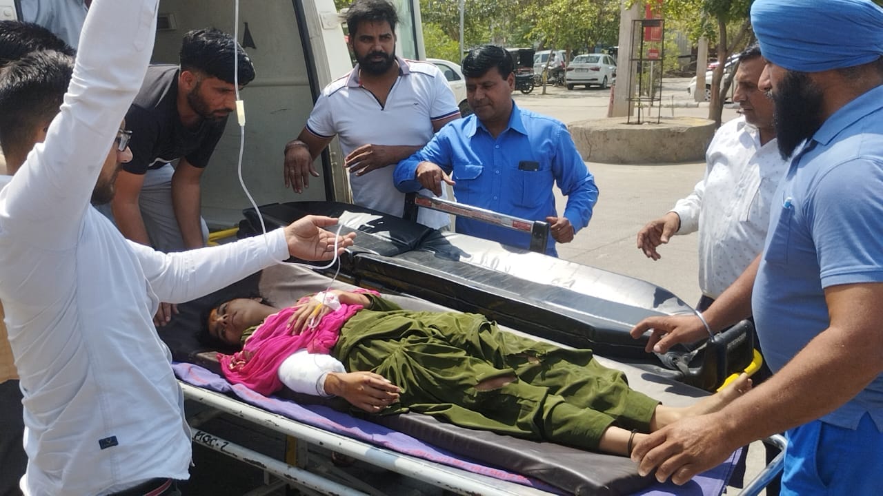 मृतक परविंद्र कौर की फाइल फोटो मृतक परविंद्र कौर की फाइल फोटो