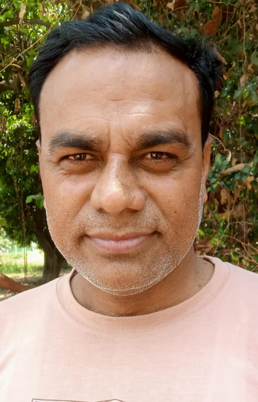 बिजली सही करते कर्मी । स्रोत - बिजली विभाग बिजली सही करते कर्मी । स्रोत - बिजली विभाग