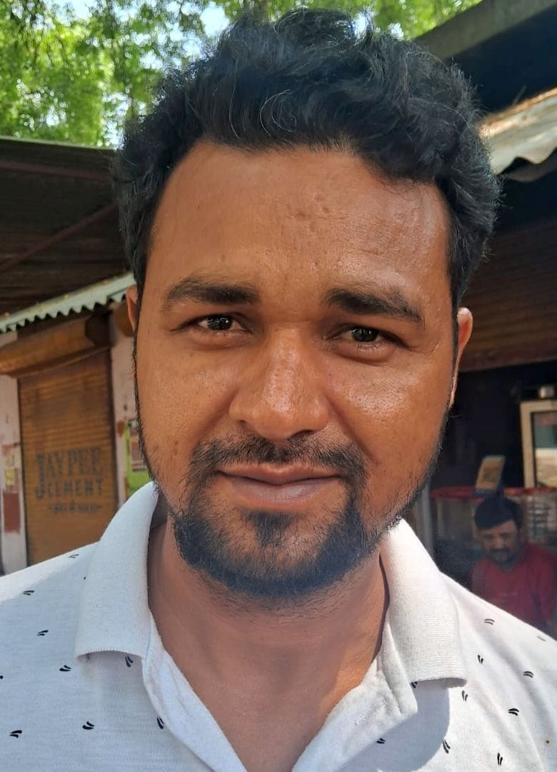 करारी कस्बे के नयागंज मोहल्ले में लगा हैंडपंप खराब। संवाद करारी कस्बे के नयागंज मोहल्ले में लगा हैंडपंप खराब। संवाद
