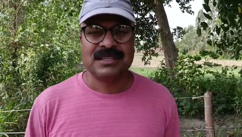 ग्राम नगरा में ट्रांसफार्मर को लेकर विरोध जताते ग्रामीण । स्रोत - ग्रामीण ग्राम नगरा में ट्रांसफार्मर को लेकर विरोध जताते ग्रामीण । स्रोत - ग्रामीण