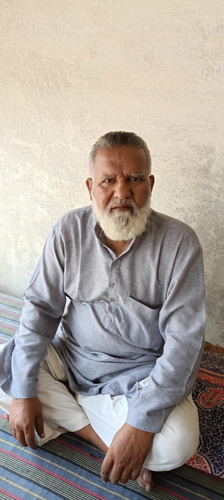 बीसलपुर में रोडवेज बस स्टैंड के सामने उखड़ी पड़ी सड़क । संवाद बीसलपुर में रोडवेज बस स्टैंड के सामने उखड़ी पड़ी सड़क । संवाद