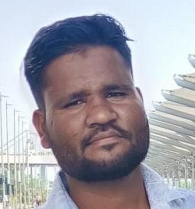 सतेती गांव के पास लाइन को ठीक करते बिजली विभाग के कर्मचारी। संवाद सतेती गांव के पास लाइन को ठीक करते बिजली विभाग के कर्मचारी। संवाद