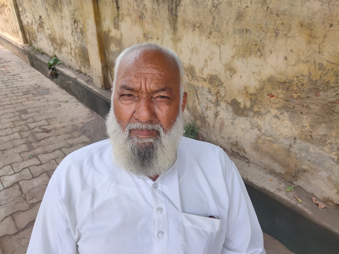 अमरिया में धंसी सड़क । संवाद