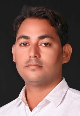 मंझनपुर के अहिरन का पूरा स्थित पानी टंकी। संवाद मंझनपुर के अहिरन का पूरा स्थित पानी टंकी। संवाद