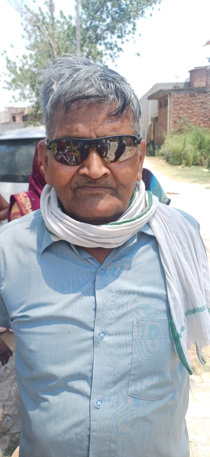 छावनी के बीडी फ्लोर मिल स्थित सत्संग विहार कालोनी में सात सौ रुपये खर्च कर मंगवाया पानी का टैं छावनी के बीडी फ्लोर मिल स्थित सत्संग विहार कालोनी में सात सौ रुपये खर्च कर मंगवाया पानी का टैं
