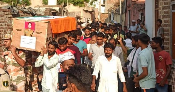 बाबरी क्षेत्र के गांव बन्तीखेडा  निवासी  आई टी बी पी के जवान  विक्रंम कुमार  का  फाइल फोटो