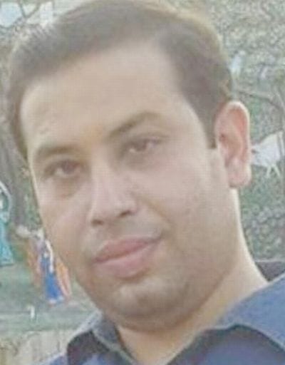 बिसौली के शरह बरौलिया में सड़क पर गिरा बिजली का खंभा। संवाद बिसौली के शरह बरौलिया में सड़क पर गिरा बिजली का खंभा। संवाद