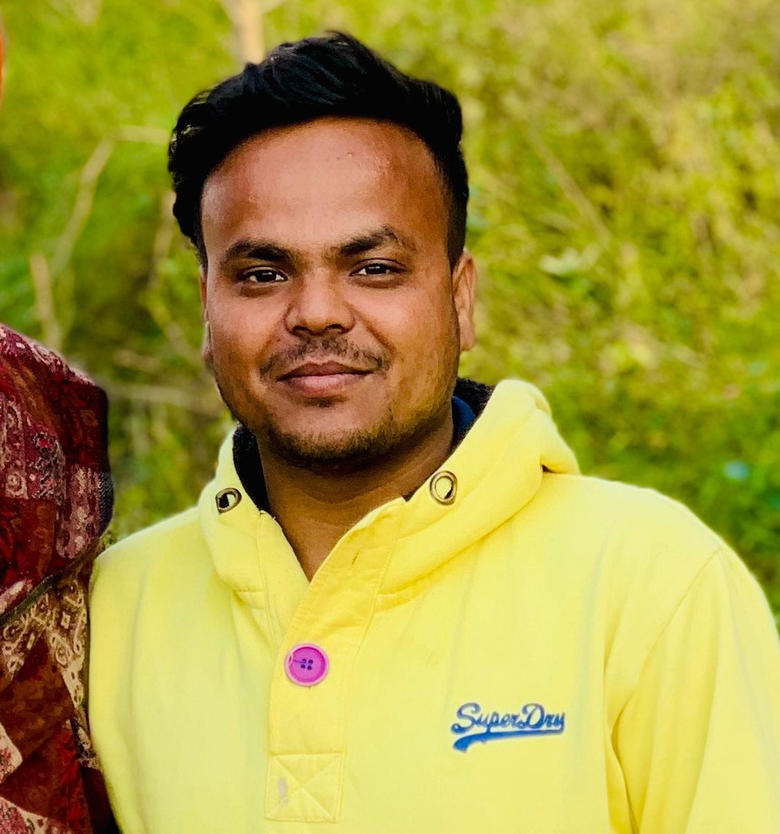 सतलुज दरिया में चल रहे सर्च अभियान व उपस्थित लोग।संवाद