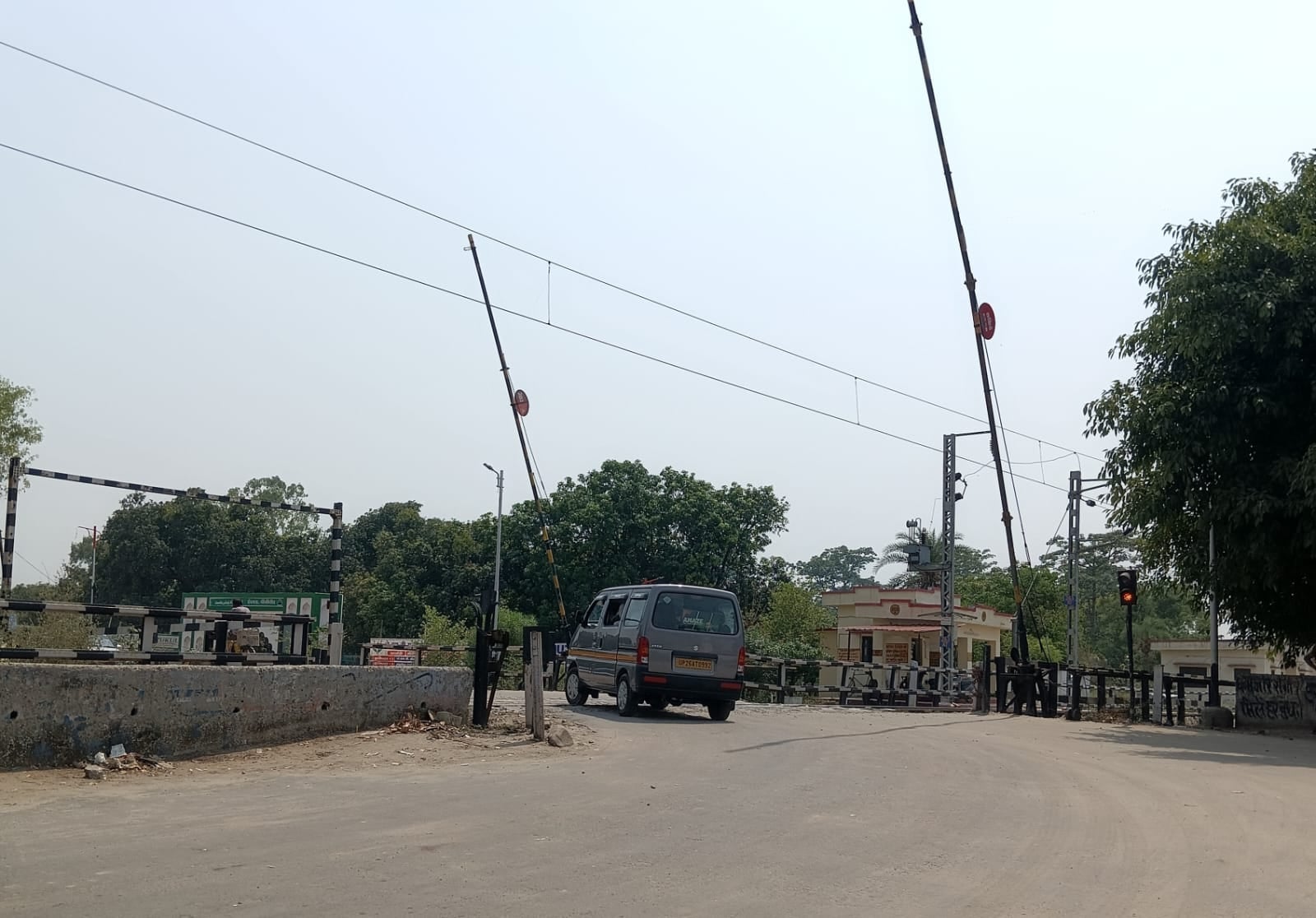 शहर का नौंगवा चौराहा । संवाद शहर का नौंगवा चौराहा । संवाद