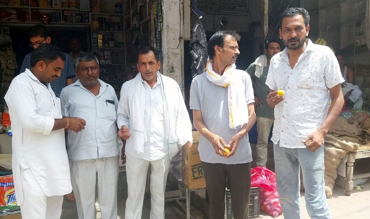 04जेएनडी26: ढोल की थाप पर नाचते हुए कांग्रेस कार्यकर्ता। संवाद 04जेएनडी26: ढोल की थाप पर नाचते हुए कांग्रेस कार्यकर्ता। संवाद