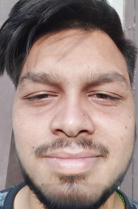 उझानी में एमजीपी कॉलेज के मैदान पर फुटबॉल खेलते बच्चे। संवाद उझानी में एमजीपी कॉलेज के मैदान पर फुटबॉल खेलते बच्चे। संवाद