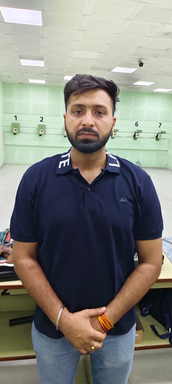 नेशनल लैवल का शूटर आदित्य नेशनल लैवल का शूटर आदित्य