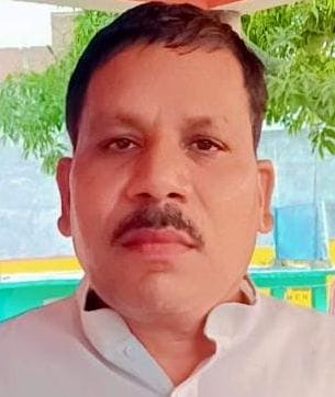 कनैली से भखंदा जाने वाली बदहाल सड़क।    संवाद