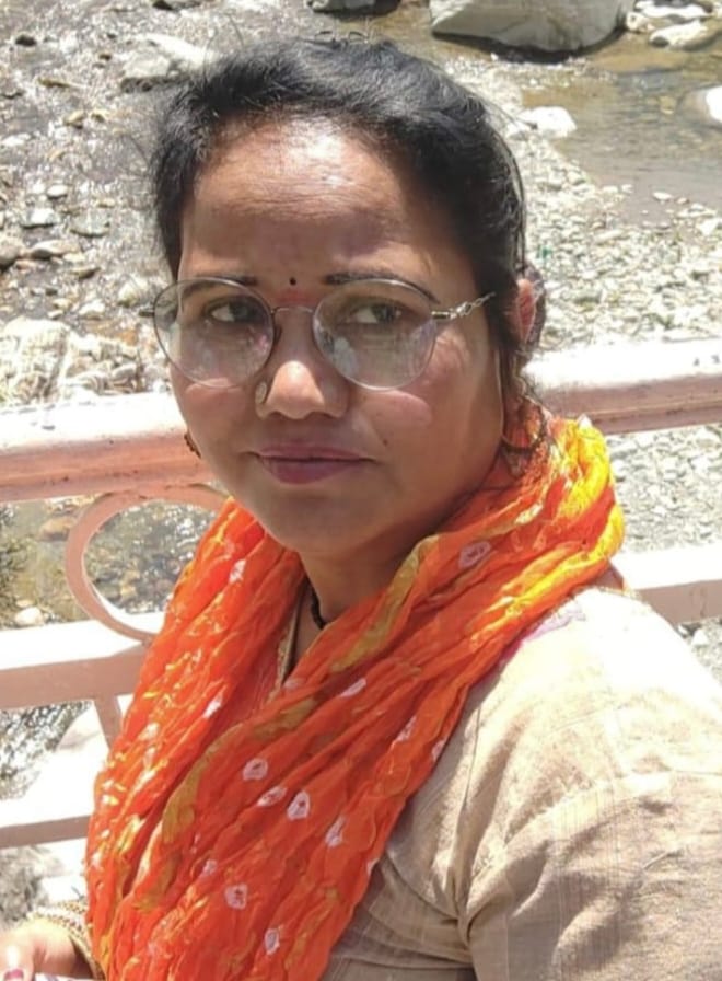 रोले बिलखते परिवार को लोग। संवाद रोले बिलखते परिवार को लोग। संवाद