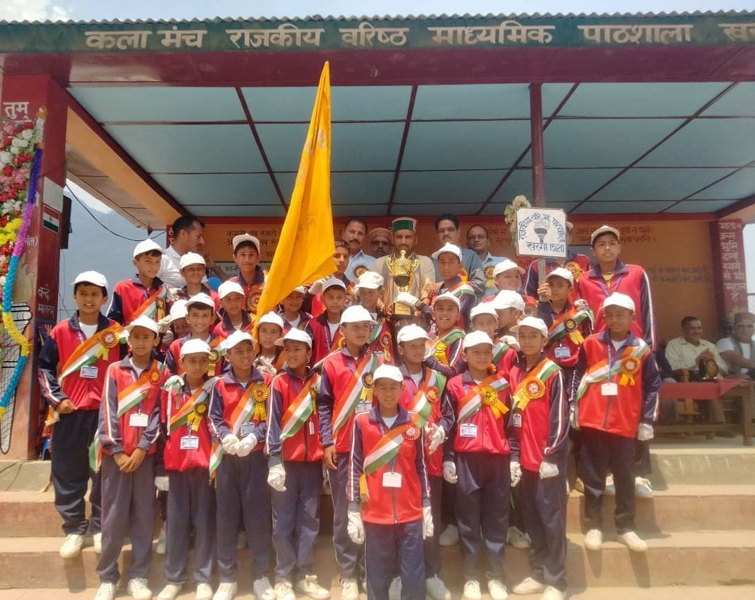 राजकीय वरिष्ठ माध्यमिक स्कूल खरगा में आयोजित अंडर 14 छात्र वर्ग खेलकूद प्रतियोगिता में सांस्कृत