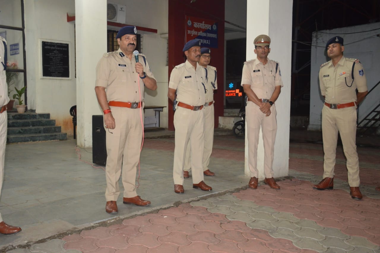 खंडवा जिले में चलाया गया नाइट कांबिंग गश्त अभियान
