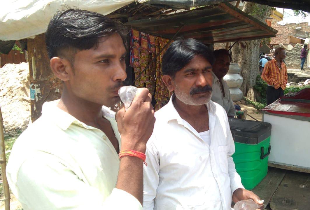 हाय रे गर्मी... तामपान 45 डिग्री के आस-पास घूम रहा है। रात दिन चलने वाली गर्म हवाओं ने लोगों को