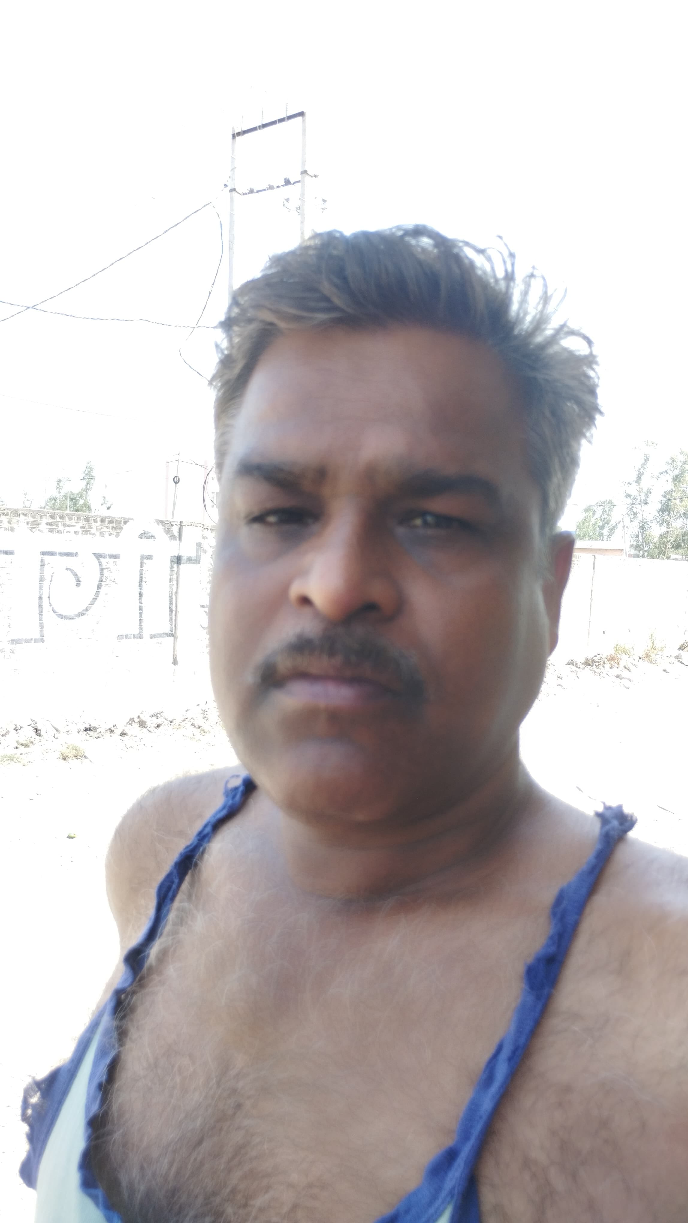 दुकानदार रमेश कुमार। दुकानदार रमेश कुमार।
